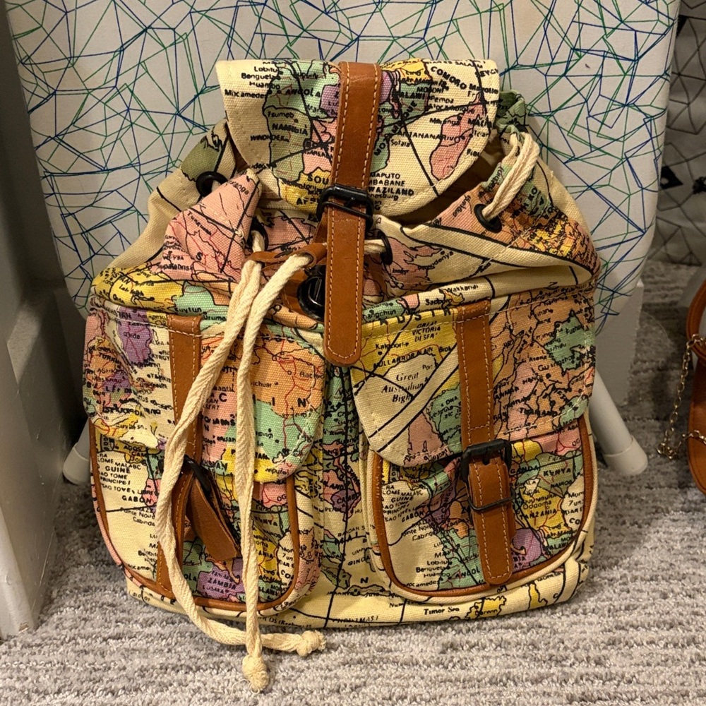 Passport Map Print small Backpack